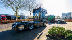 20260329-Tom-Holding-00132